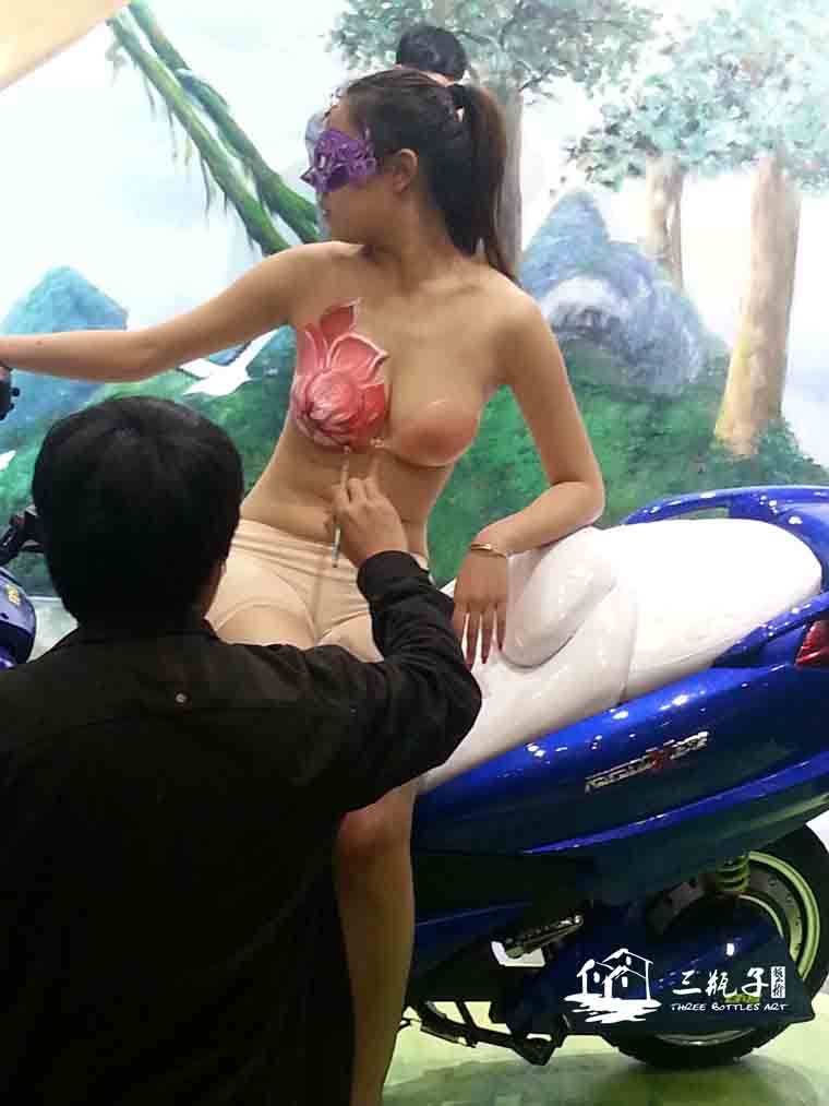 人體彩繪模特現(xiàn)狀